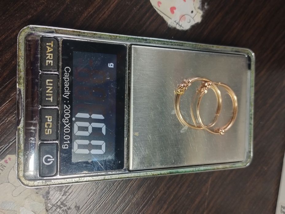 Золотые сережки 1.6 грамма