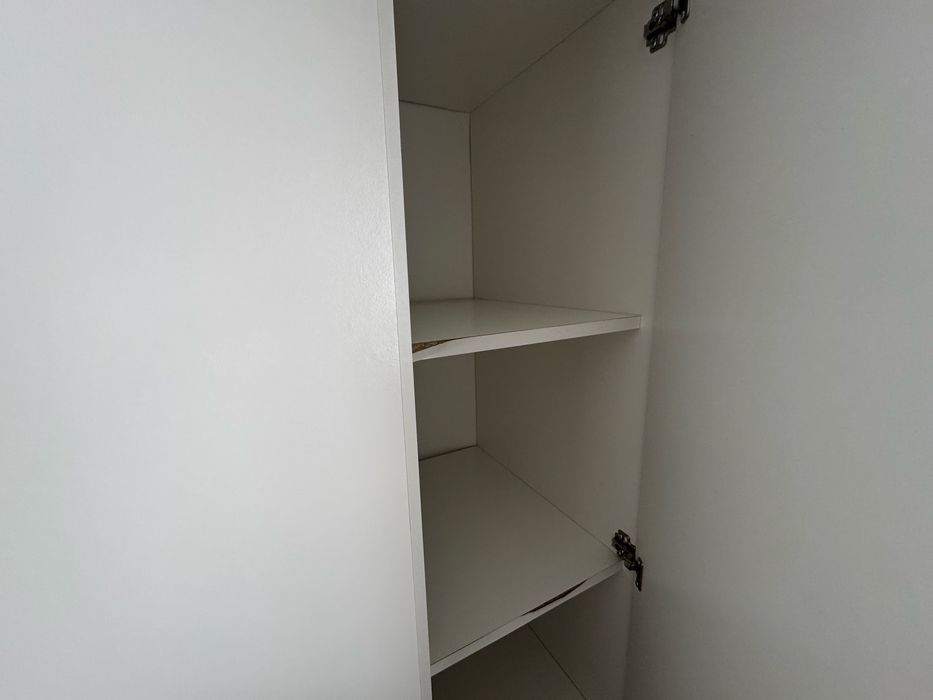 Vários móveis usados