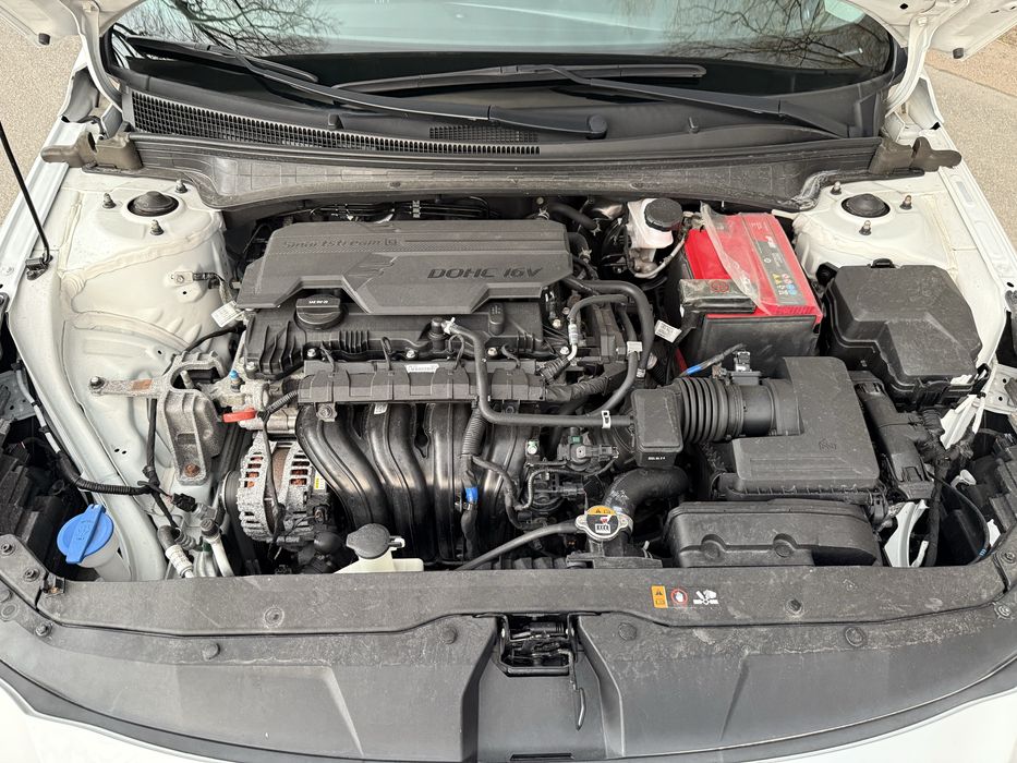 Hyundai Elantra 2021