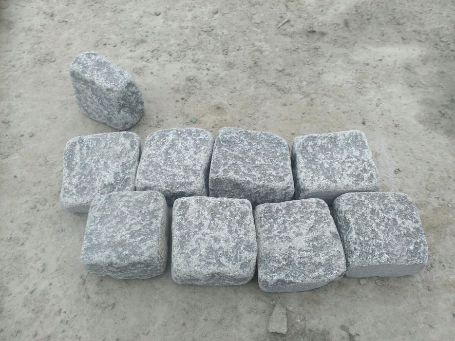 Бруківка гранітна колота.брусчатка.
