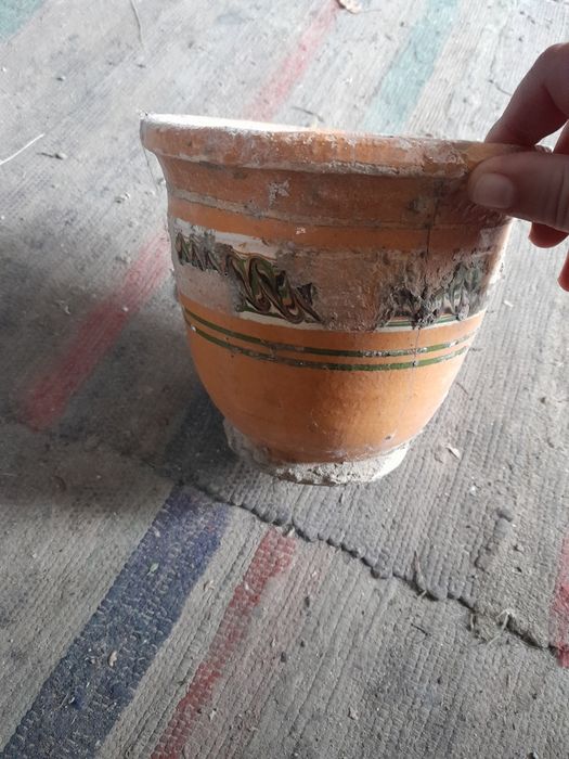 Розмальовані вазончики