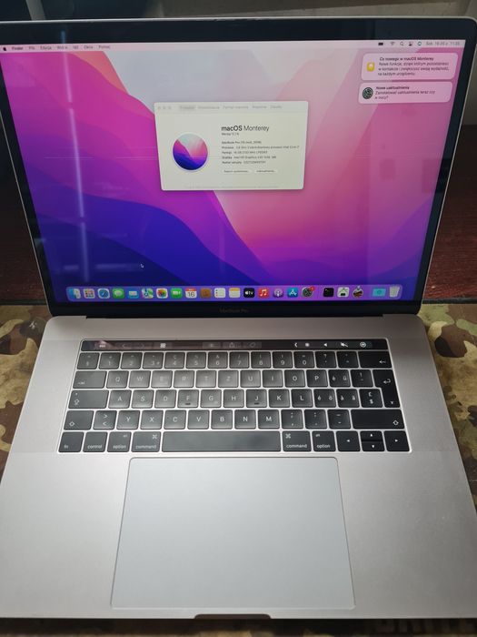 MacBook Pro A1707