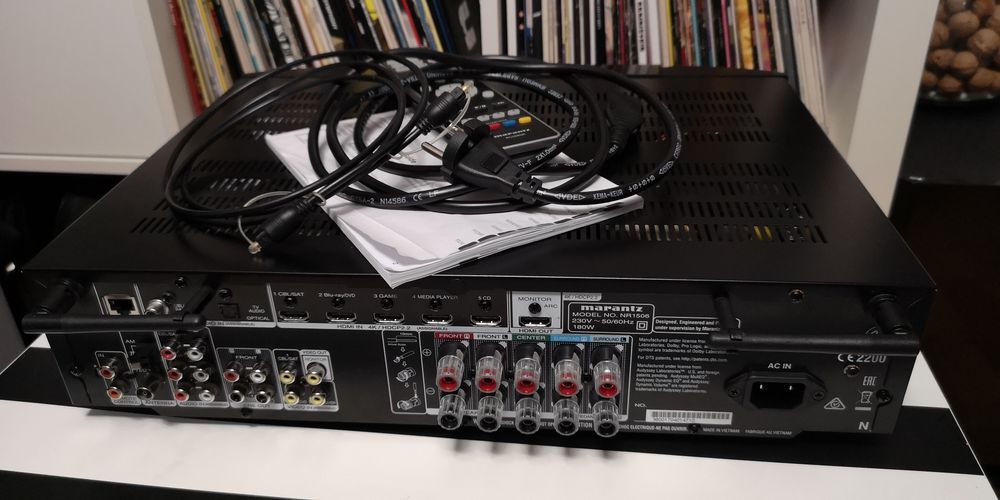 Amplituner kina Marantz NR 1506 pilot