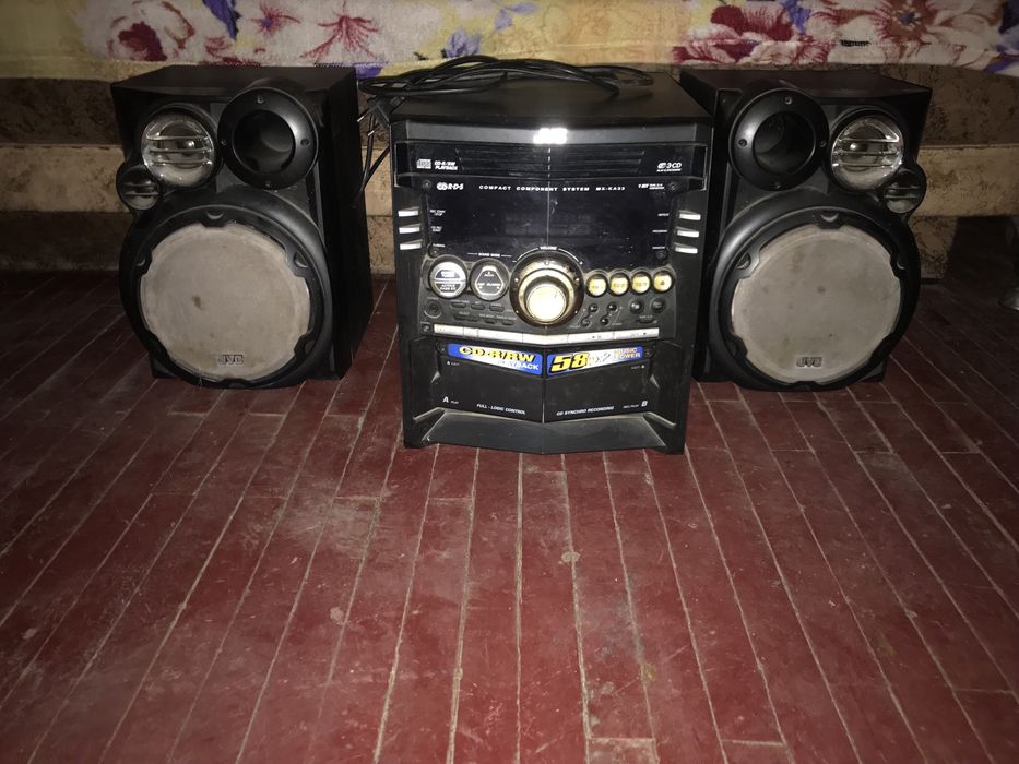 Продам музукальный цент