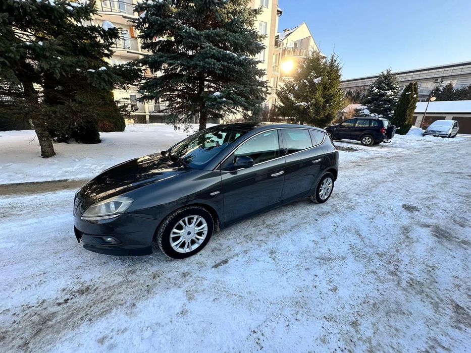 Lancia Delta Niski przebieg najlepsza wersja stan bdb