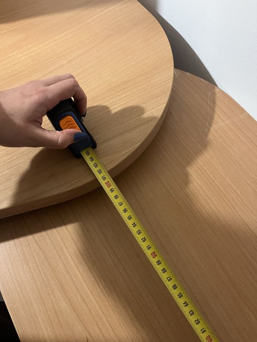 Secretária com móvel de apoio extensível