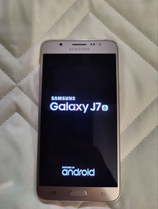 Смартфон Samsung galaxy J7 2016(SM-J710F)16 GB Gold-Робочий