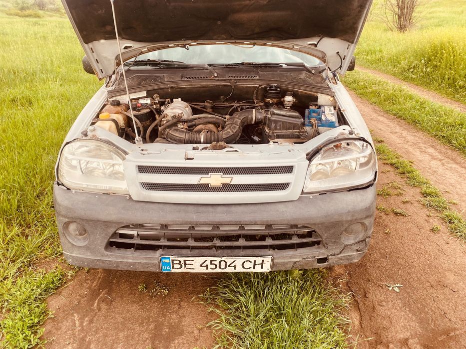Продам авто Шевроле нива