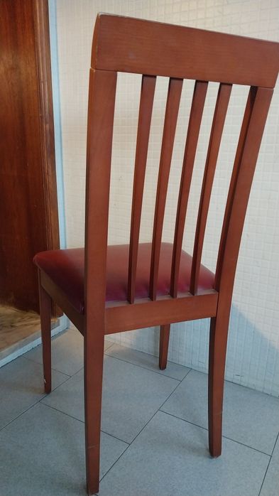 Cadeiras de cerejeira