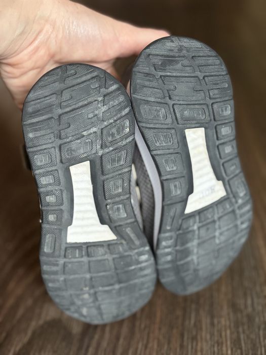 Дитячі кросівки Адідас р.26,5