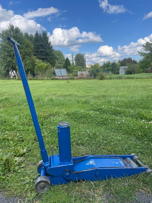 Podnośnik AC Hydraulic do wózków widłowych