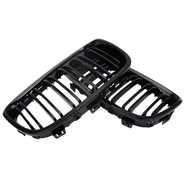 GRELHAS DUPLAS BMW SÉRIE 1 - F20 F21 LOOK M PERFORMANCE