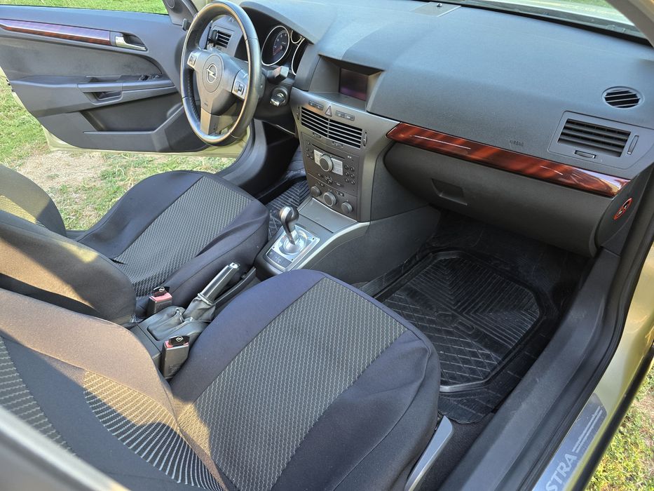 Opel Astra H 2004