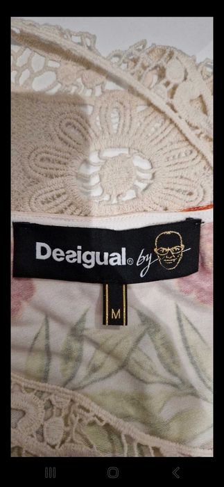 Śliczna bluzeczka Desigual rozmiar M