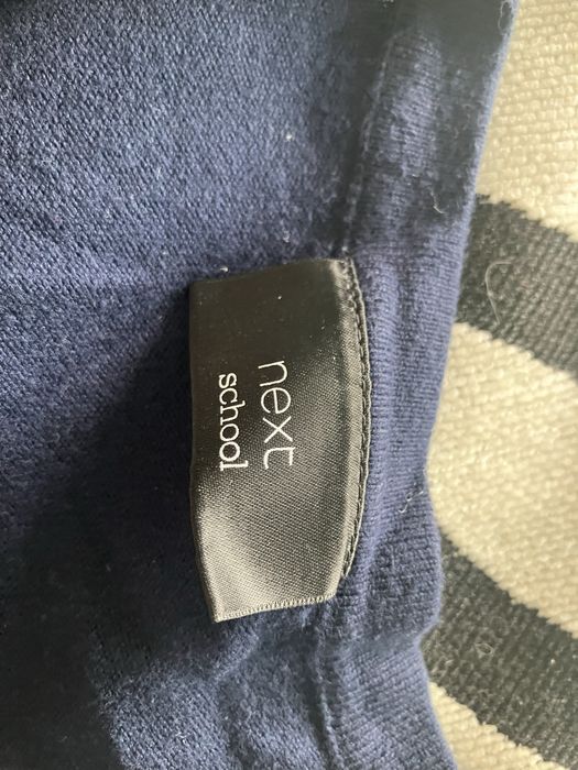 Sweterek dziewczecy next 140