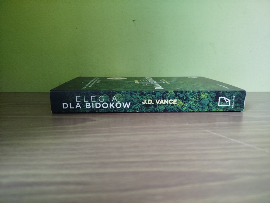"Elegia dla Bidoków" J.D. Vance