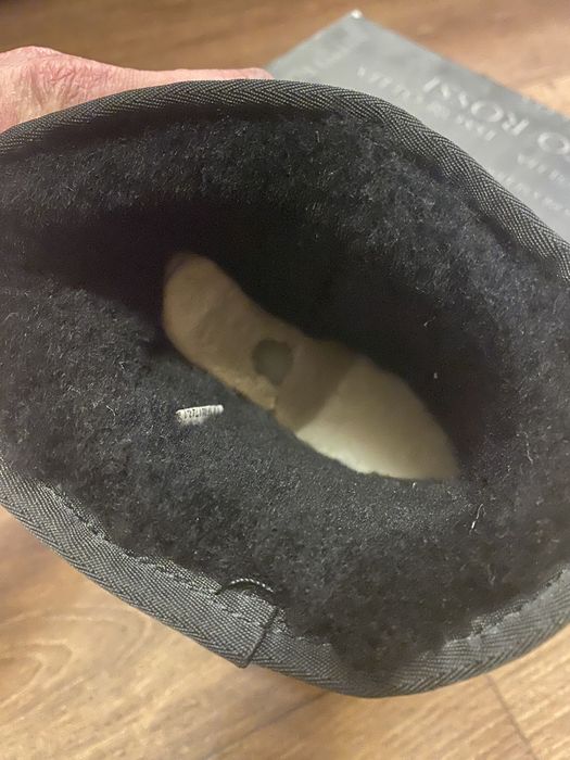 Продам теплые сапожки в стиле UGG