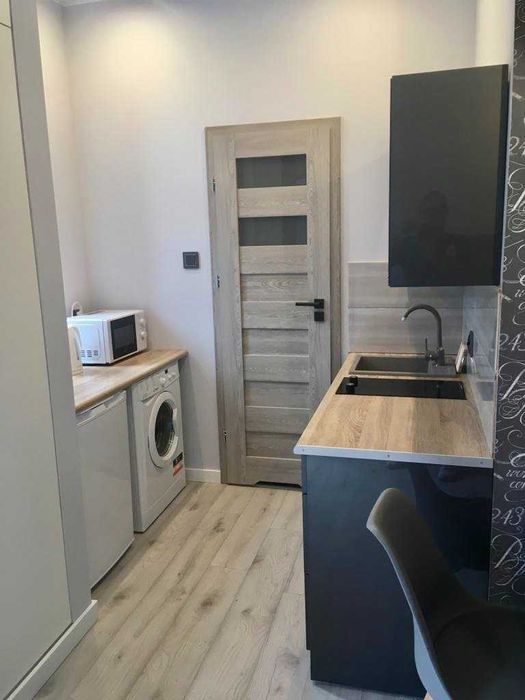 KAWALERKA 19m2 Katowice CENTRUM Dąbrowskiego