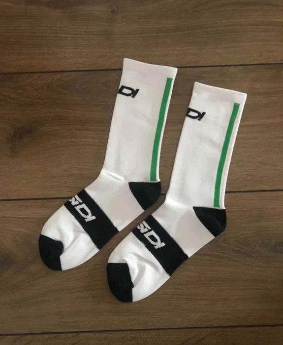 Białe skarpetki sportowe kolarskie rowerowe Sidi