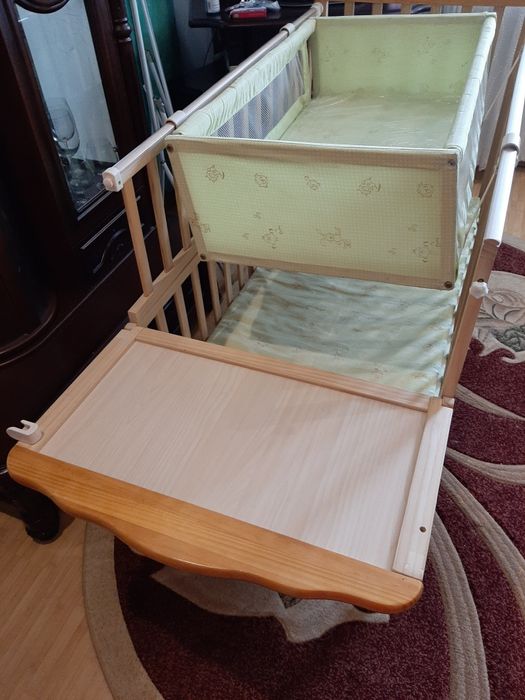 Зручне якісне дитяче ліжечко