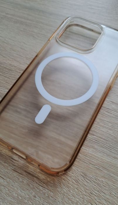 Etui case iPhone 14 Pro Spigen
