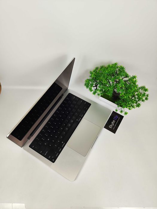 Apple MacBook Pro 14” A2442 M1 Pro 16GB/512GB | Silver| Gwarancja