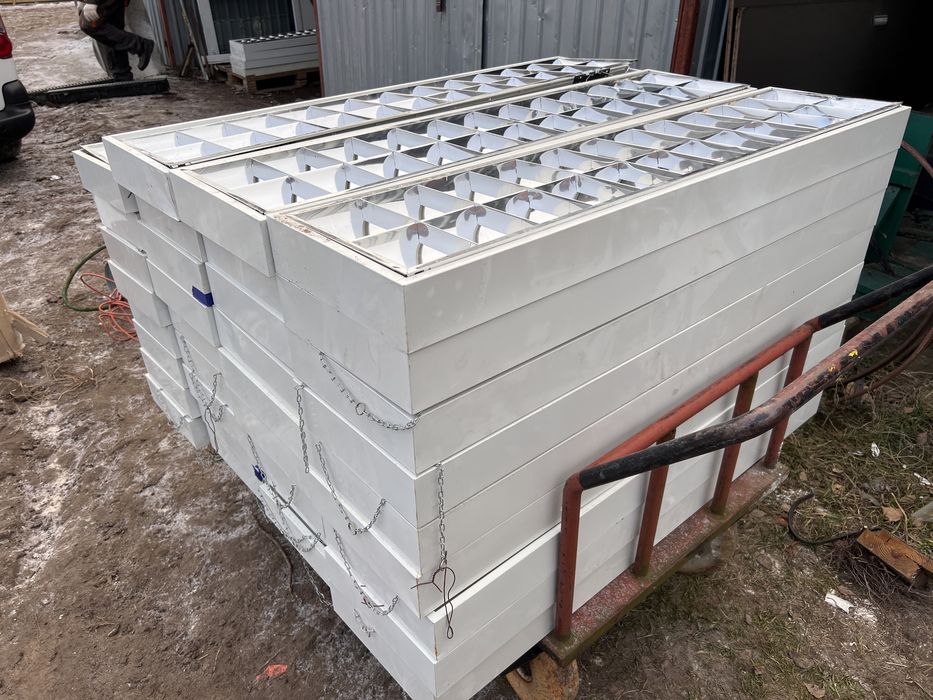 Lampa oprawa biurowa z rastrem 2x120 ze świetlowkami 2x36W