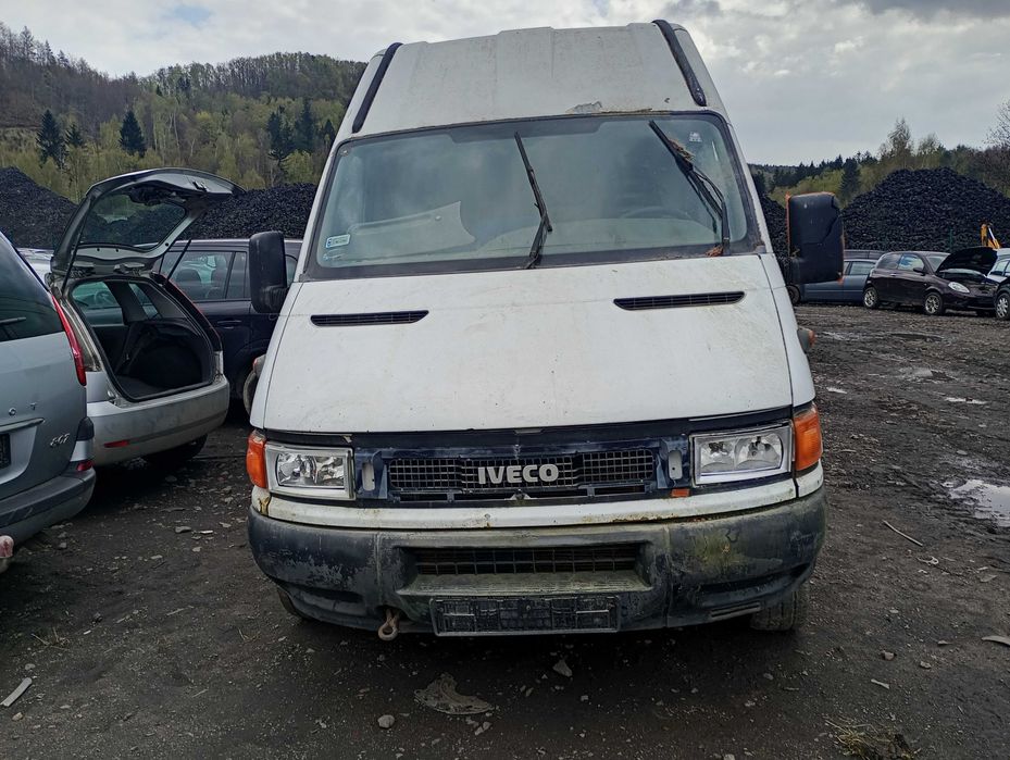 Iveco Daily III 2,8 maska, części transport FV dostawa