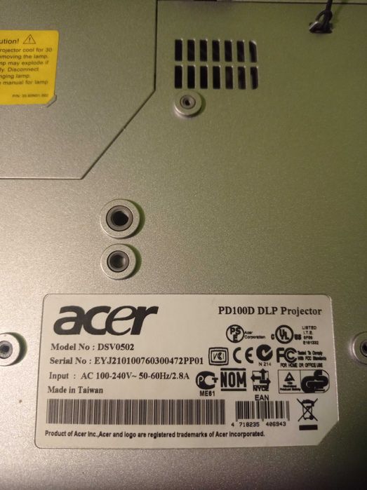 Projektor multimedialny ACER PD100D + automatycznie rozsuwany ekran !