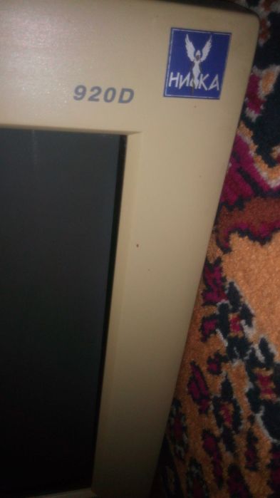 монитор HANSOL 920D  19""