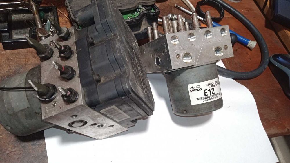 Hyundai Tucson, ABS, ESP. 58920-2E560. 589202E560