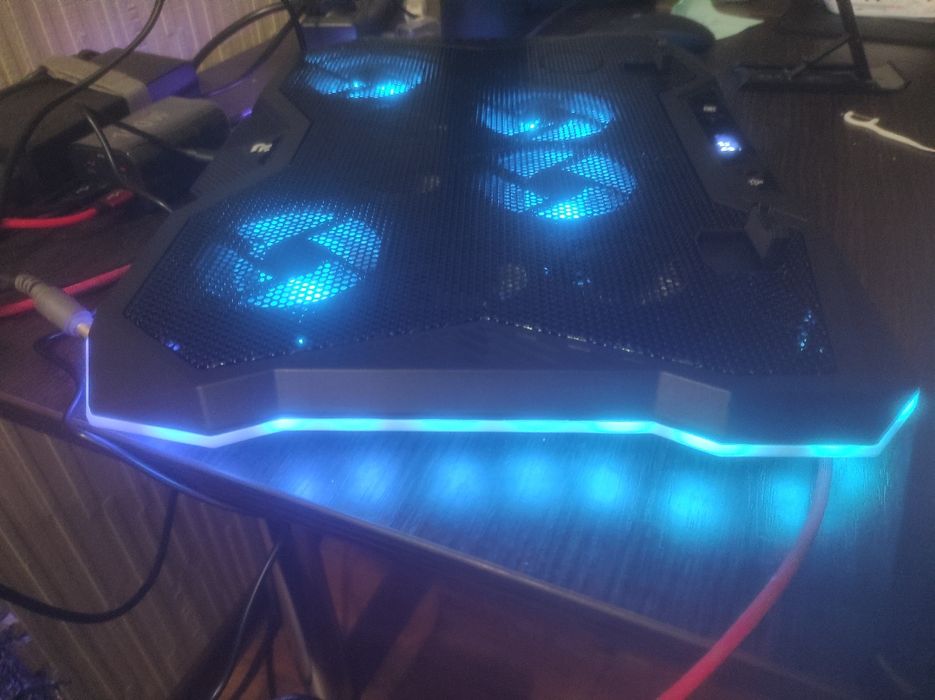 Вентилятор підставка для охолодження Ноутбука з USB Живленням