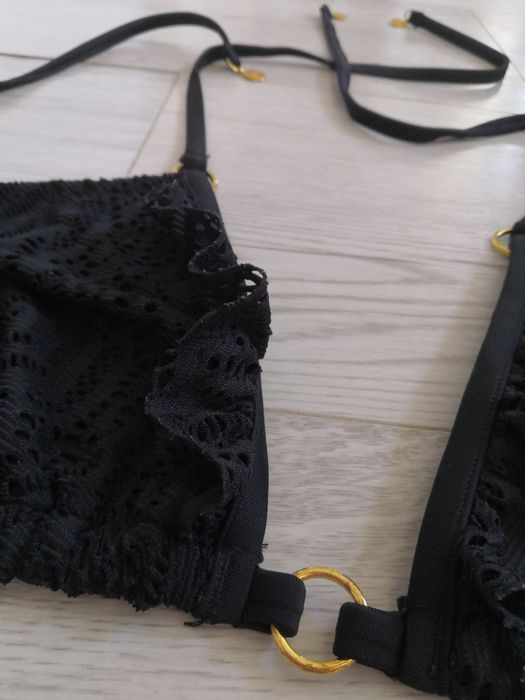 Asos biustonosz stanik góra od stroju kąpielowego bikini wiązany.