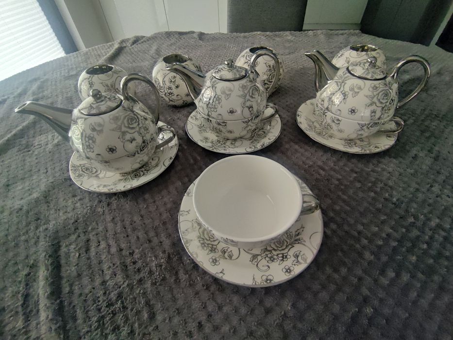 Zestaw porcelanowy do herbaty DRULINE piękny