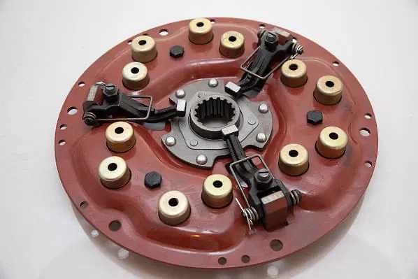 Корзина зчеплення/сцепления  МТЗ-80/82 ЮМЗ-6 муфта диск ВОМ Т-40 Т-25