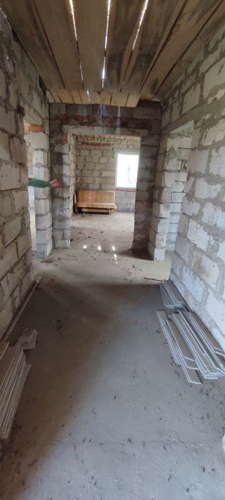 Гарний будинок з комунікаціями в селі Количівка 8км від міста