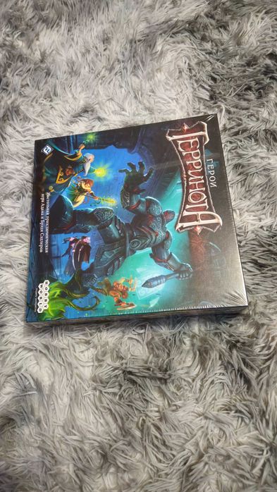 Настільна гра "Герои Терринота"; російською; нова, запакована у плівці