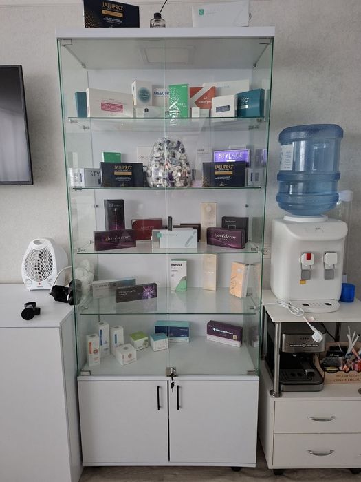 Мебель с салону(кушетка і інше)