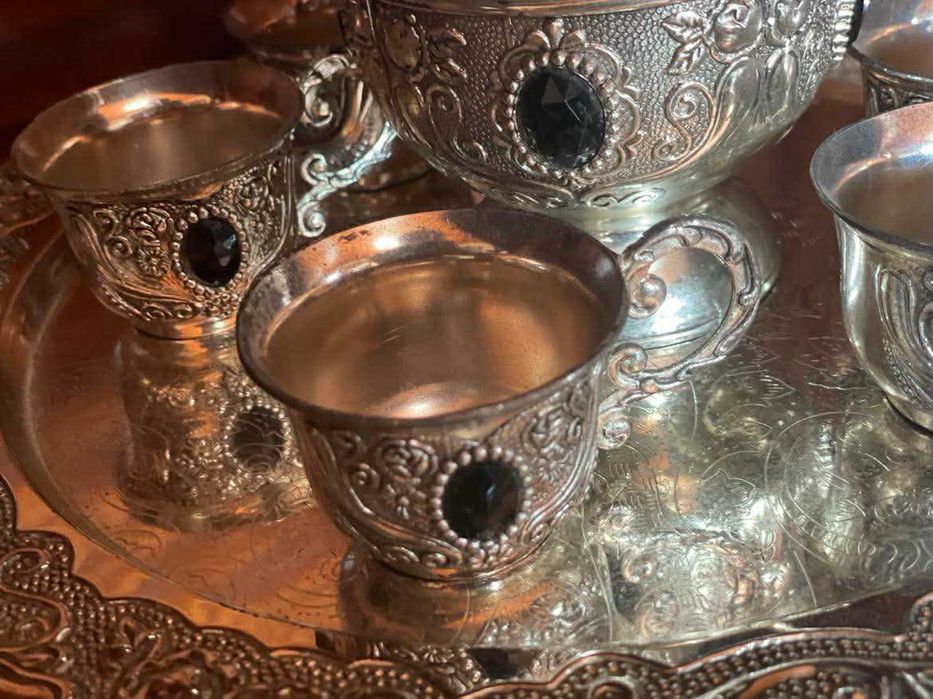 Conjunto de chá ou café arabe
