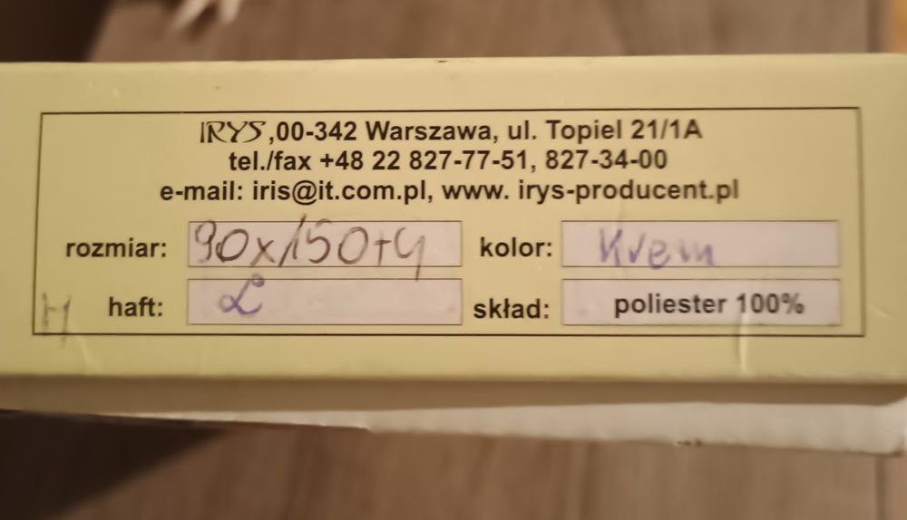 Obrus wym 150X90 plus serwetki