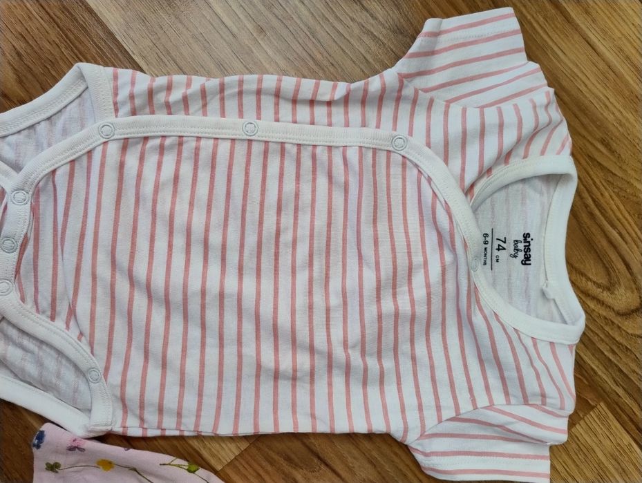 Letnie body dla dziewczynki 80