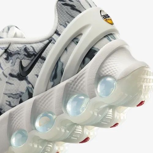 Кросівки Nike Air Max Dn8 PRM IH0377-100 US9 27см Оригінал!: 6 300