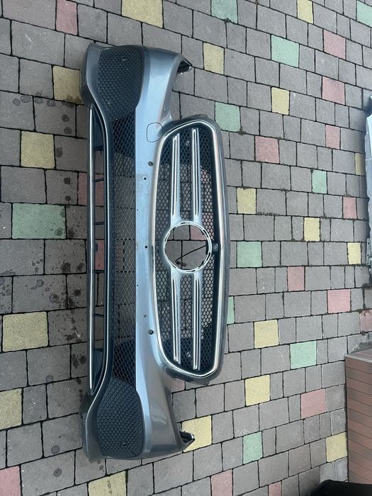 Бампер передній з решіткою Mercedes w213