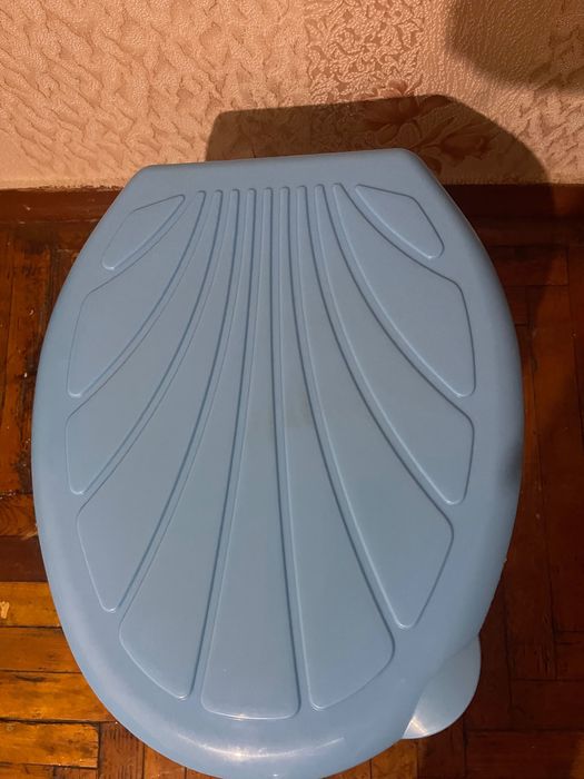 Кришка для унітазу