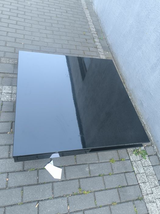 Stolik czarny z połyskiem IKEA