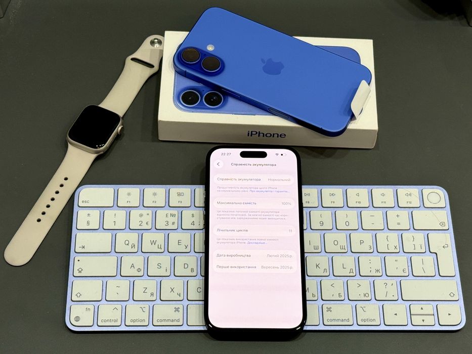 iPhone 16 128GB Black без блокувань (АКБ 100% 11 циклів)