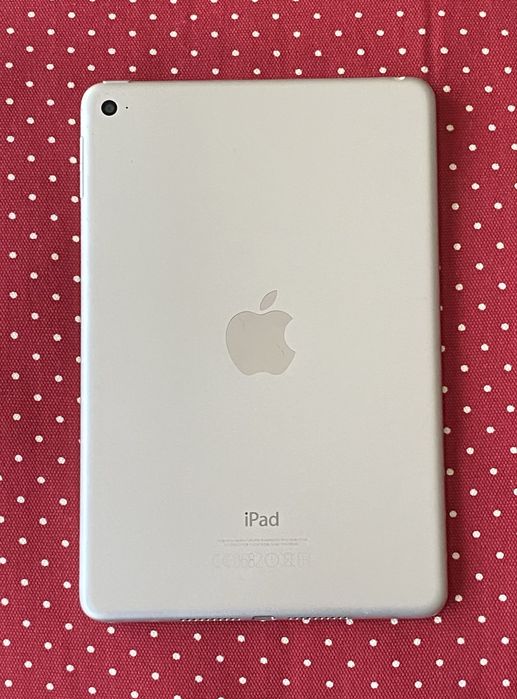Apple iPad mini 4
