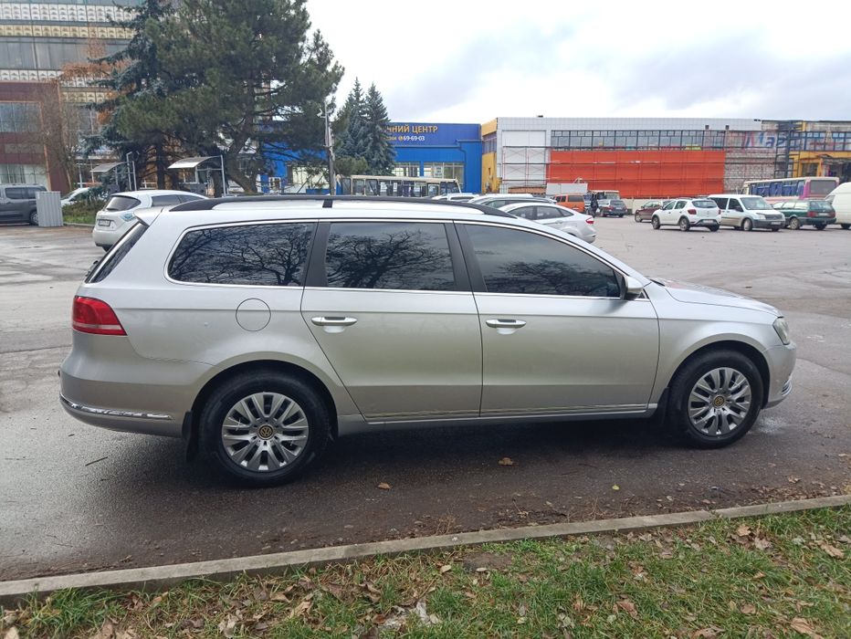 Volkswagen Passat VARIANT B7 2012