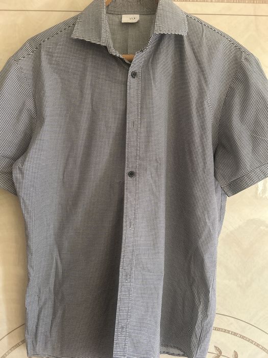 Чоловіча сорочка в міленьку клітинку