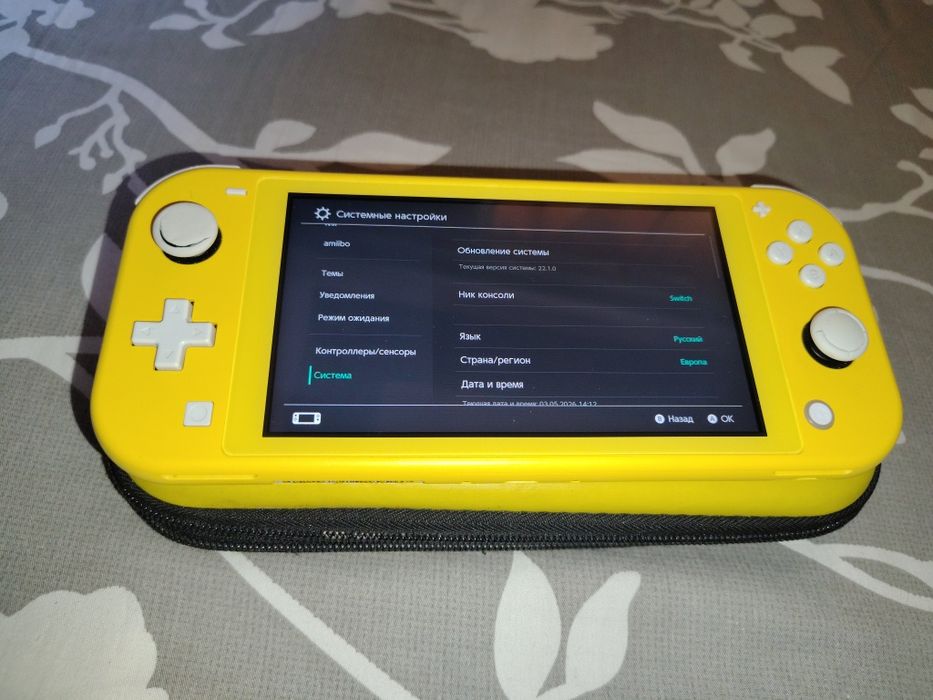Nintendo Switch Lite з іграми